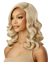 Sleeklay Lacefront wig Aluna 16”